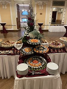 Catering na firemní večírky, svatby a další velké akce